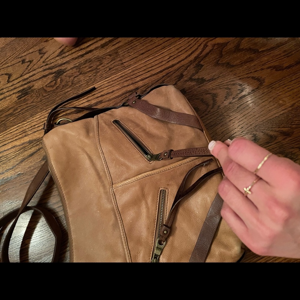 VINTAGE Lucky Brand Crossbody - Picture 8 of 15